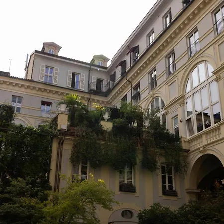 Ynh Bilo Sancarlo Museo Egizio Piazza San Carlo * Turin