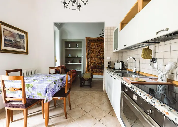 Ynh Bilo Sancarlo Museo Egizio Piazza San Carlo * טורינו